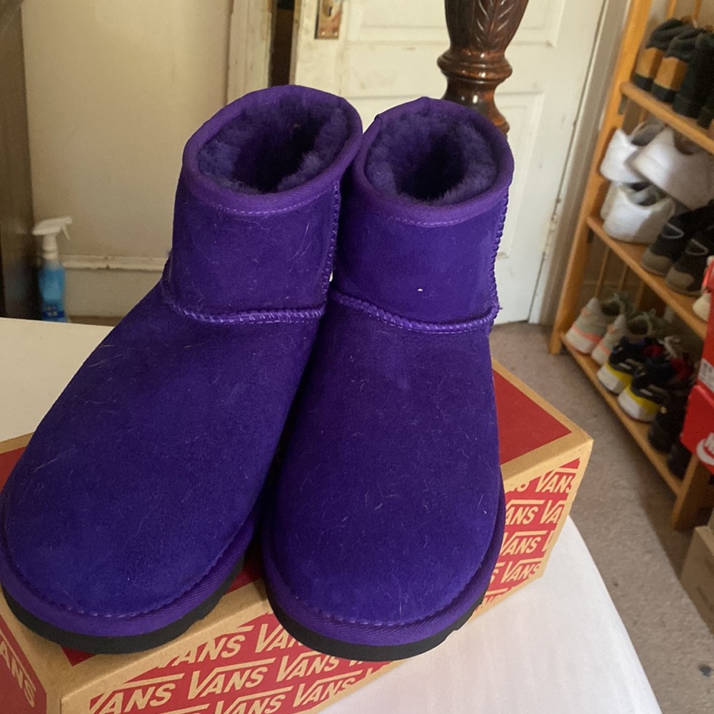 Purple uggs - Picture 4 of 4
